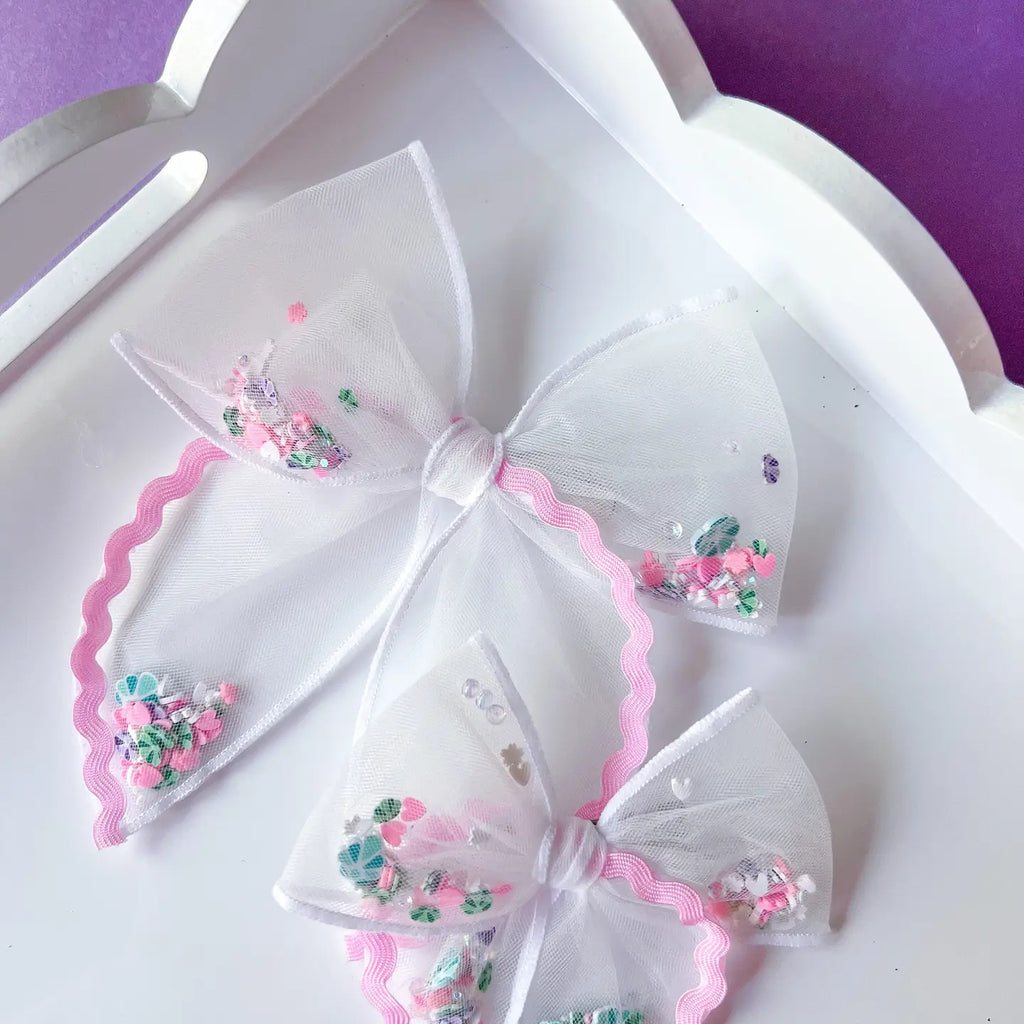 Shimmy Shake Bows (large pink shells clip)