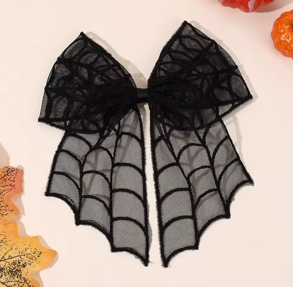 Witches Be Crazy Clips (spider web bow)