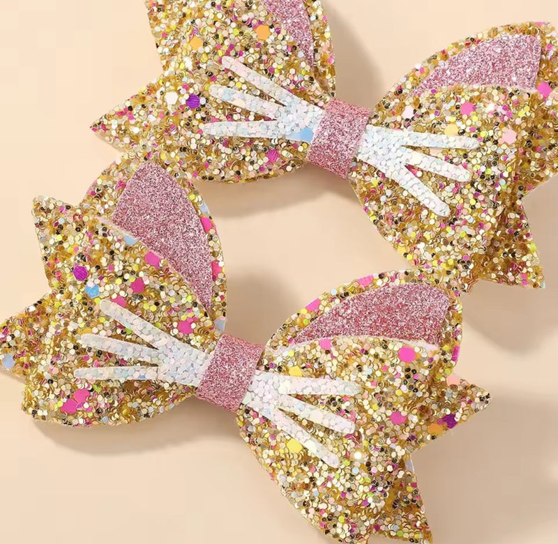 The Glittery Kitty Clips