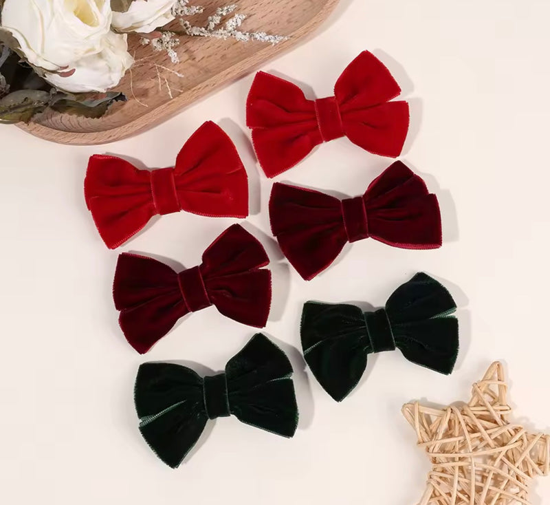 Finishing Touches: Christmas Tree Farm Bows