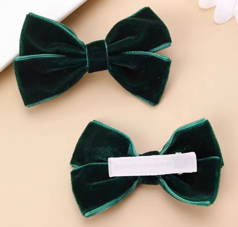 Finishing Touches: Christmas Tree Farm Bows
