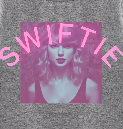 She’s a Swiftie Crewneck (gray/pink)