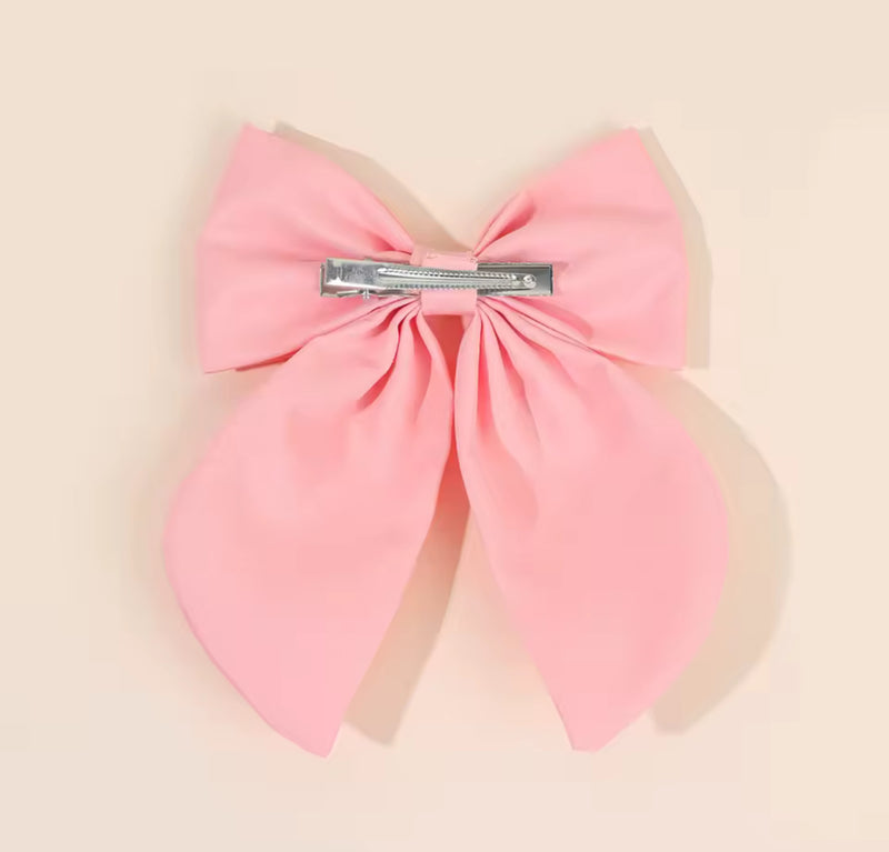 The LRW Hair Accessory Edit (pink cotton heart bow)