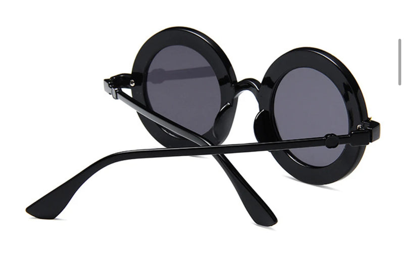 Love is Blind Sunnies (black)