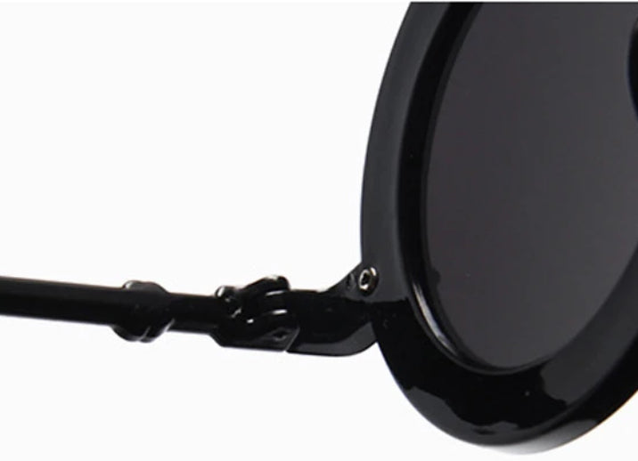 Love is Blind Sunnies (black)