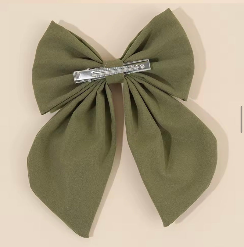 LRW Autumn & BTS Accessory Edit (muted green hedgehog bow)
