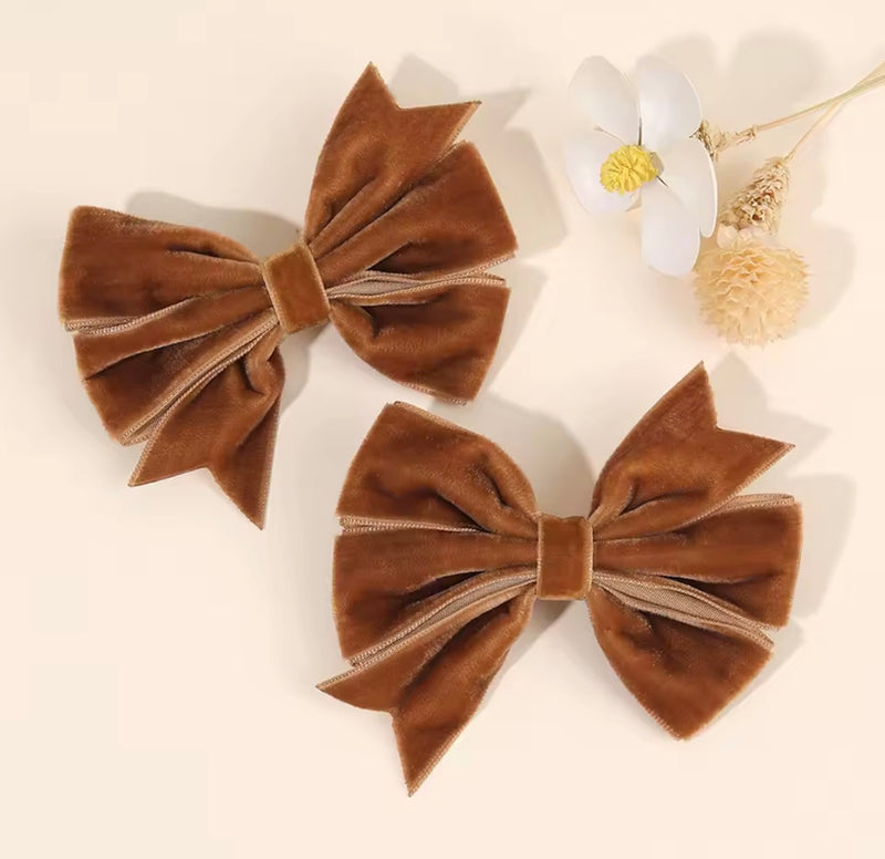LRW Autumn & BTS Accessory Edit (a pair of velvet bows)
