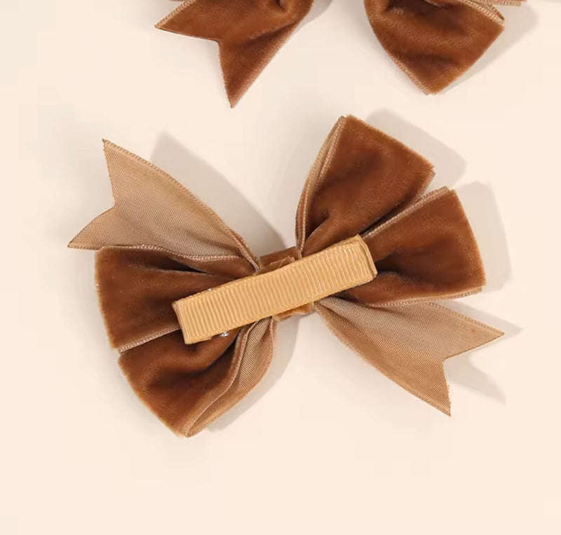 LRW Autumn & BTS Accessory Edit (a pair of velvet bows)
