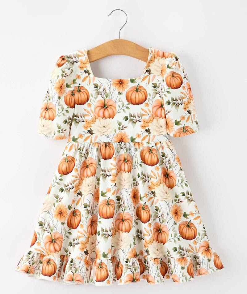 Pumpkin to Talk about Dress